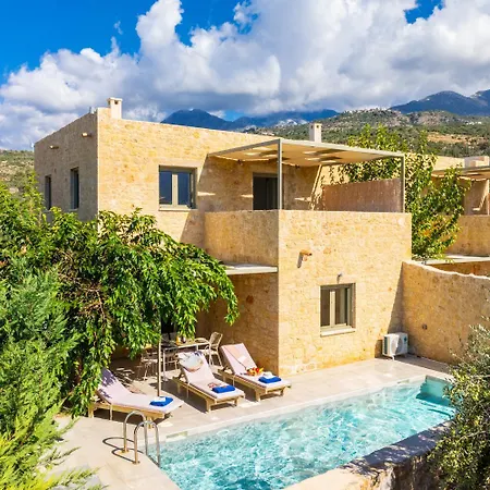 Castillo Ena Agios Nikolaos (Mani)